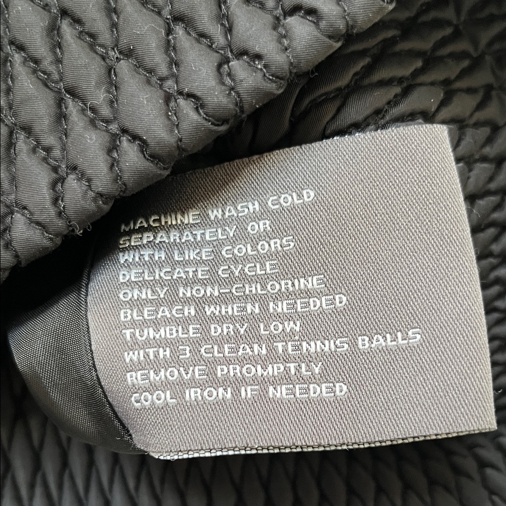 Kenneth Cole Reaction Black Cropped Puffer Jacket - Picture 7 of 8